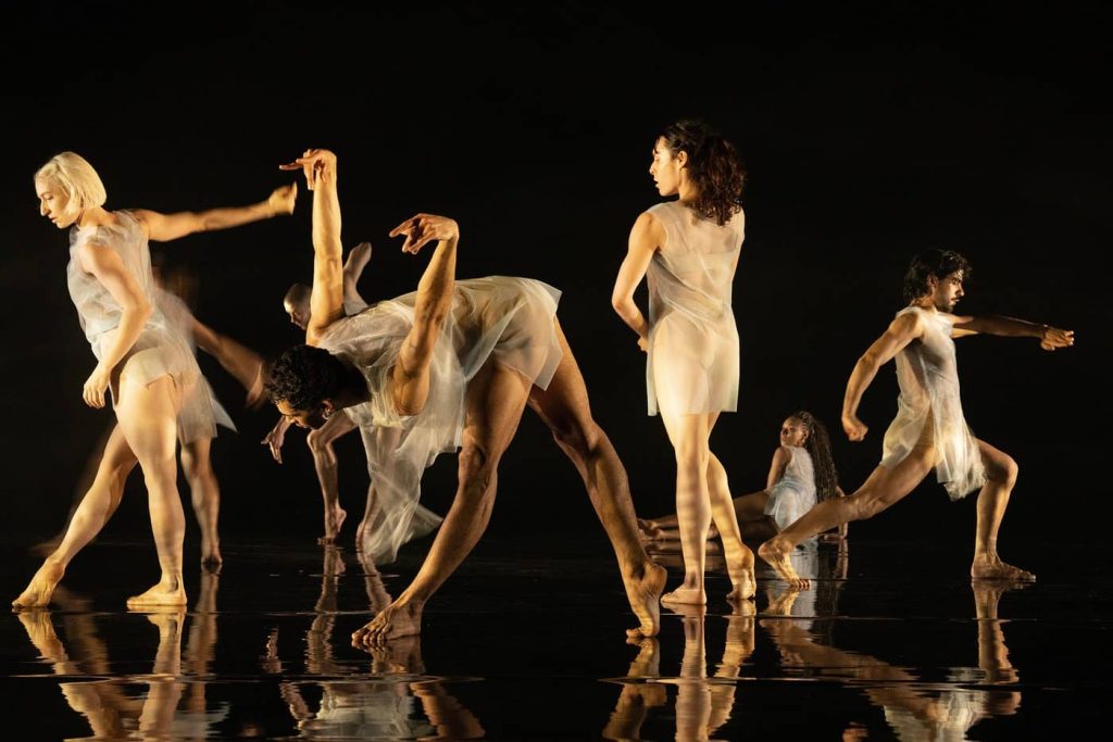 Wayne McGregors Deepstaria Company Wayne McGregor 02 Laban Theatre London 2024 Photo credit Ravi Deepres